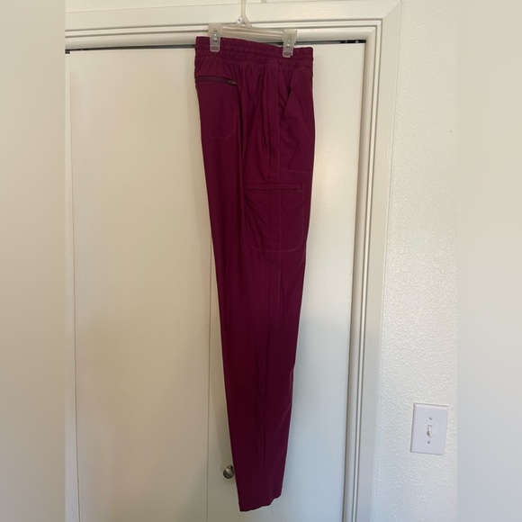 Cherokee Form Scrub Set - Picture 2 of 3